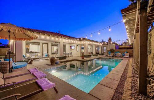 Indio House | Elegant Desert Oasis near Coachella & Palm Springs