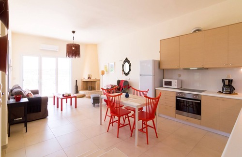 Skotino House | Elegant House Close To The Beach