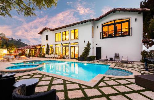 Hidden Valley House | Elegant La Jolla Villa - Ocean Views & Pool