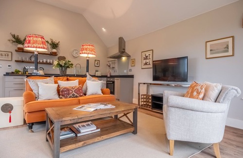 Ipswich Cottage | Elegant luxurious cottage - The Dove House