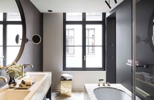 Wilde Zee Apartment | Elegant suite with private terrace