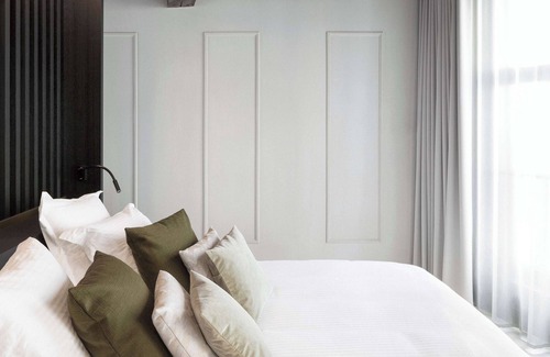 Wilde Zee Apartment | Elegant suite with private terrace