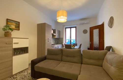 Porto Torres Apartment | Elegant three room apartment in Porto Torres