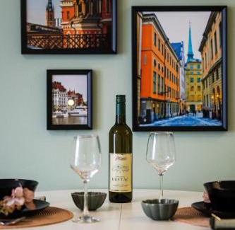 Bistrica Apartment | Elegantly Styled Studio l Next to Novi Sad Fair l Working Desk