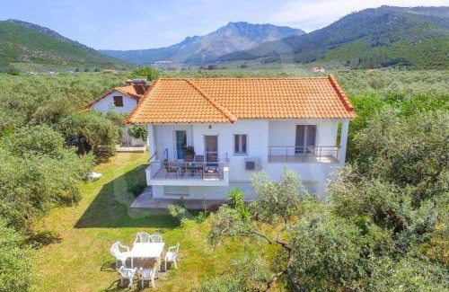 Megalos Prinos Apartment | Elena's Suite