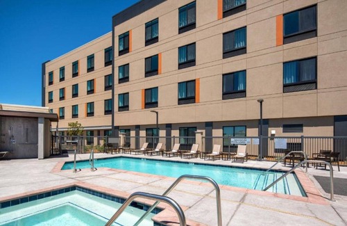 Petaluma House | Elevate your stay at our all-new hotel in Petaluma CA