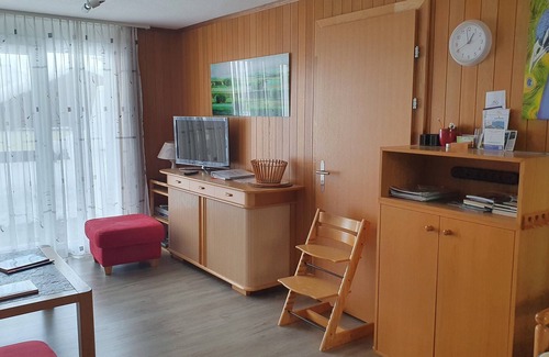 Emmetten Apartment | Elfe - Apartments: Three-bedroom Apartment for 6 guests with patio