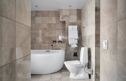 Central Stockholm Hotel | Elite Hotel Marina Tower, Spa & Resort