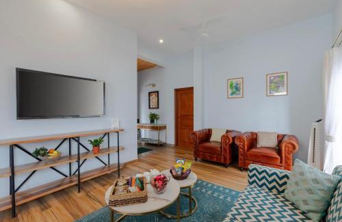 Kasauli Villa | ELIVAAS Goldencrest 6 BHK Villa Nestled in the Hillside of Kasauli