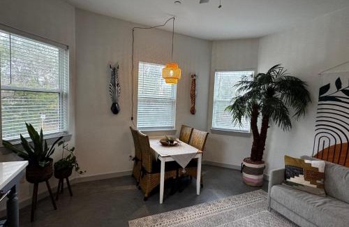 Huntsville Apartment | Elizabeth Manor in Downtown Huntsville