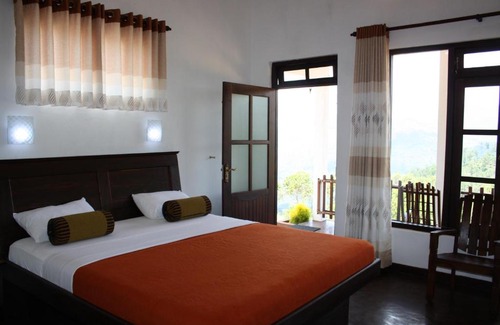 Ella Cabin | Ella Repose