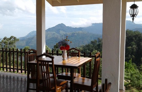 Ella Cabin | Ella Repose