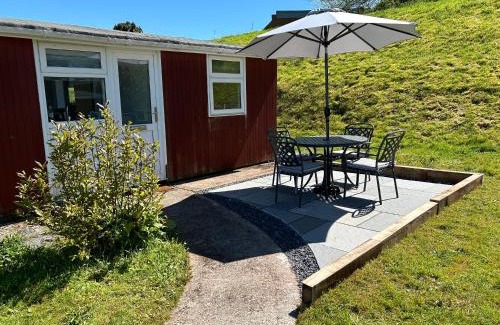 Llanybri Ski Chalet | Elm Rise Place