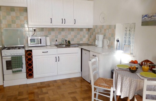 Ploerdut Cottage | Elsa Cottage - charming cottage - private garden, shared pool, fabulous grounds