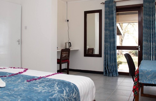 Naivasha Hotel | Elsamere Lodge Naivasha