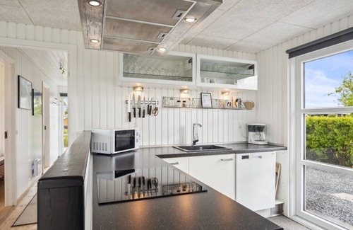 Flovt Strand House | "Elvina" - 200m from the sea by Interhome