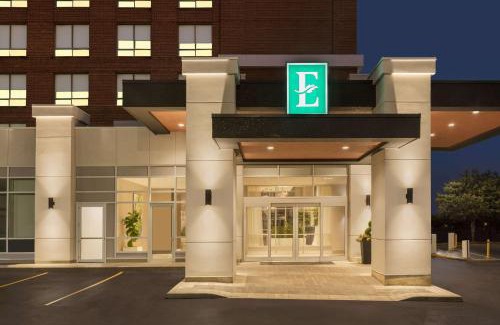 Northeast Mississauga Hotel | Embassy Suites By Hilton Toronto Airport