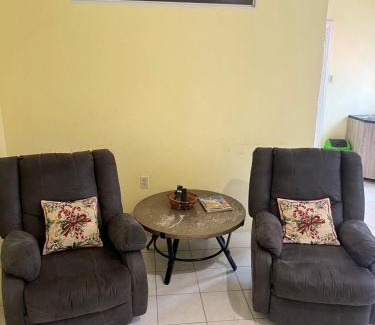 Georgetown Apartment | EMERALD APARTMENTS INC