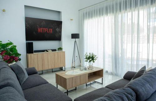 Gouvai Villa | Emma Peris Villa,By Idealstay Experience