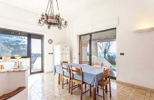 Torre Suda Villa | Emma's Beachfront Villa with pool, by Apulia home