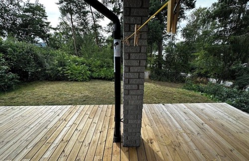 Skrubba Villa | En egen våning i ny renoverad lyxig villa Tyresö