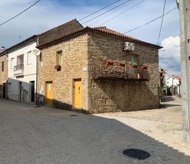 Castelo Branco House | Encanto Casa com Spa Jacuzzi Open Space