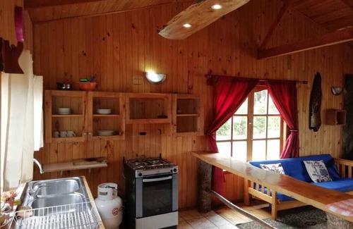 Canete Cabin | ENCHANTED RUSTIC CABIN, BETWEEN FOREST WITH AMAZING VIEWS OF THE LAKE