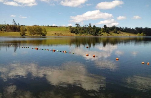 Canete Cabin | ENCHANTED RUSTIC CABIN, BETWEEN FOREST WITH AMAZING VIEWS OF THE LAKE