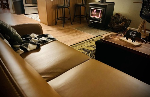 Johannesburg Cabin | Enchanting 4-Season Retreat in the Woods Near Trails Lakes and Resorts