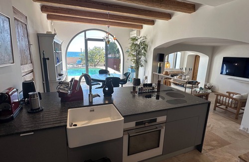 Espero-Pax House | Enchanting beach house in Théoule-sur-Mer directly on the Plage de la Figueirette