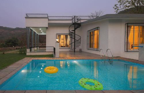 Lonavala Villa | Enchanting Pastures by VEO - Part of StayVista