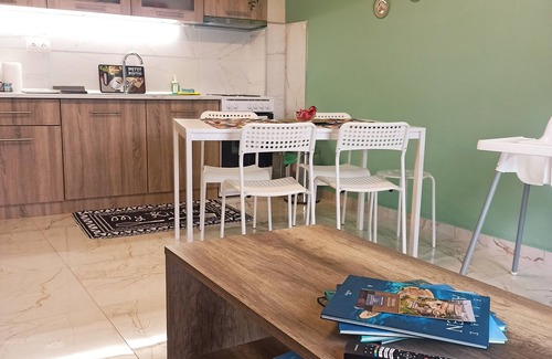 Evosmos Apartment | Enclosed Secure Parking- Cozy Apartment of 2 Double Bedrooms For Families of 4-5