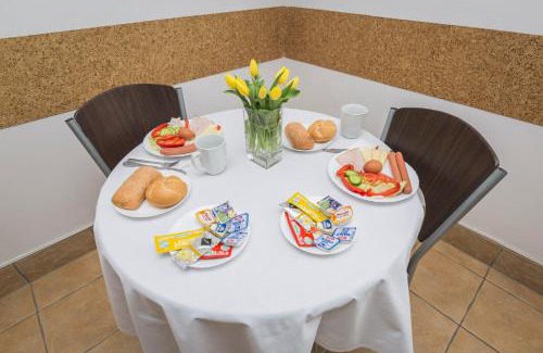 Bielany Wroclawskie Hotel | EndHotel Bielany Wroclawskie