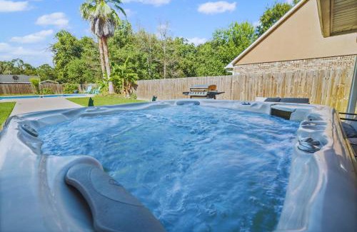 Ocean Springs House | Endless Summer Retreat with Private Pool near Beach