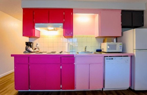 Seaside Hotel | Endless Views and Relaxation! 2 Modern Units! Pets Allowed, Free Parking!