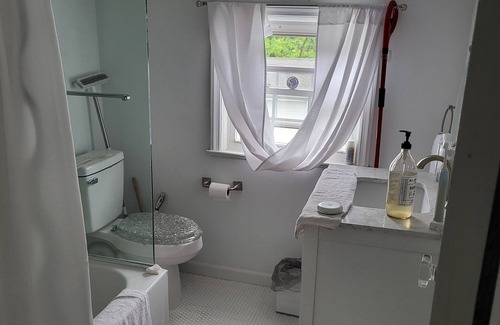 Englewood Condo | ENGLEWOOD CLEANReno 1bed WiFi NO SMOKERS/VAPES/OUTDOOR SHOES LongTerm Welcome.