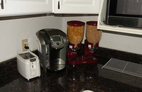 Capitol Hill House | English Basement One Block From Library of Congress- Capitol Hill