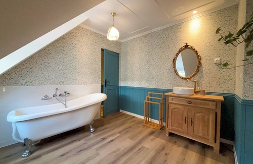 Sarreguemines Apartment | English cottage - Atypical accommodation