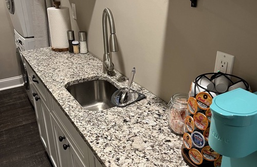 Town of Lloyd Apartment | Enjoy a cozy, quiet spot off the main roads but close to hiking/biking trails!