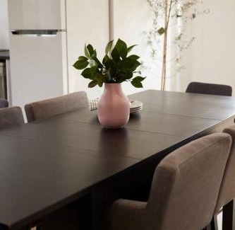 Creswick House | Enjoy a renovated retreat with outdoor bath