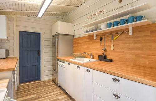 Tidaholm House | Enjoy a wonderful vacation in this beautiful vacation home with a fantastic panoramic view.