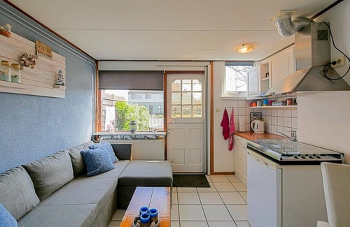 Callantsoog House | Enjoy compact and comfortable summer house Petite: a cozy holiday home close to the beach of Callantsoog