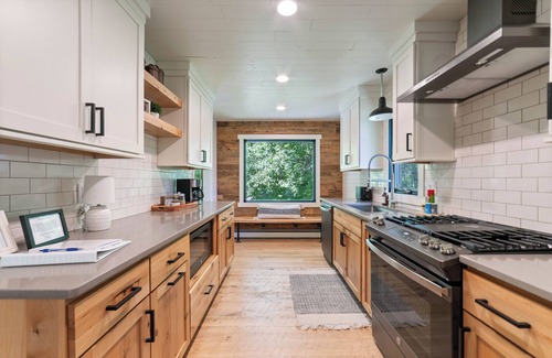 Riverside House | Enjoy Duluth's best trails/parks from our backyard with Outdoor Sauna