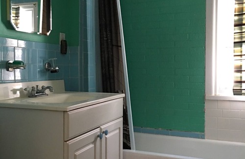 New Paltz House | Enjoy Summer in the Walkable College Town of New Paltz - Great New Price