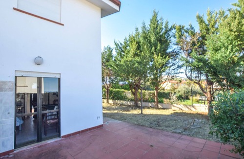 Roseto Capo Spulico House | Enjoy the coastal region of Roseto Capo Spulico in this practical vacation home.