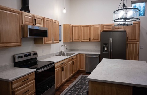 Mendenhaven House | Enjoyable 2-bedroom townhome in Juneau