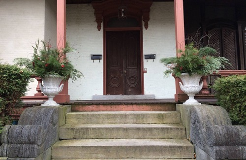 Plattsburgh Apartment | Enormous room in a Gorgeous Historic Mansion