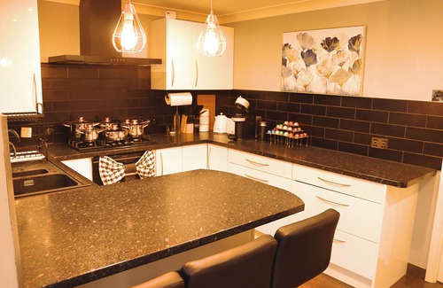 Yeading House | Entire 3BR House Near Heathrow – Garden, Free WiFi & Parking, Family-Friendly