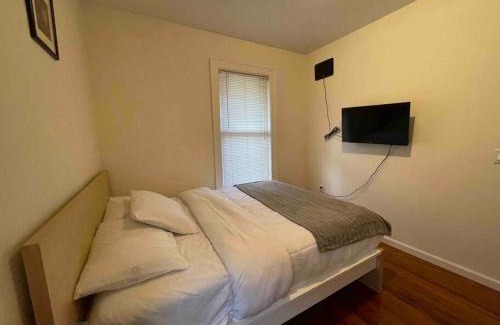 Queens Apartment | Entire Beautiful 1BR for You! [R]