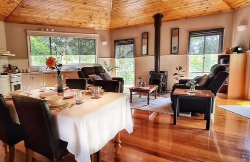 Hepburn Springs Cottage | Entire Cottage Hepburn Springs